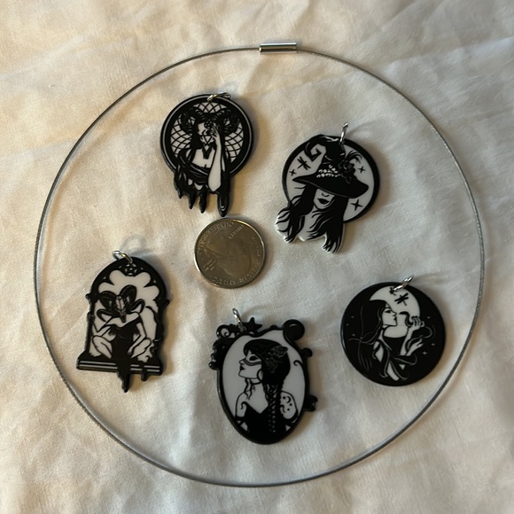 Pagan pendant bundle - Picture 7 of 7